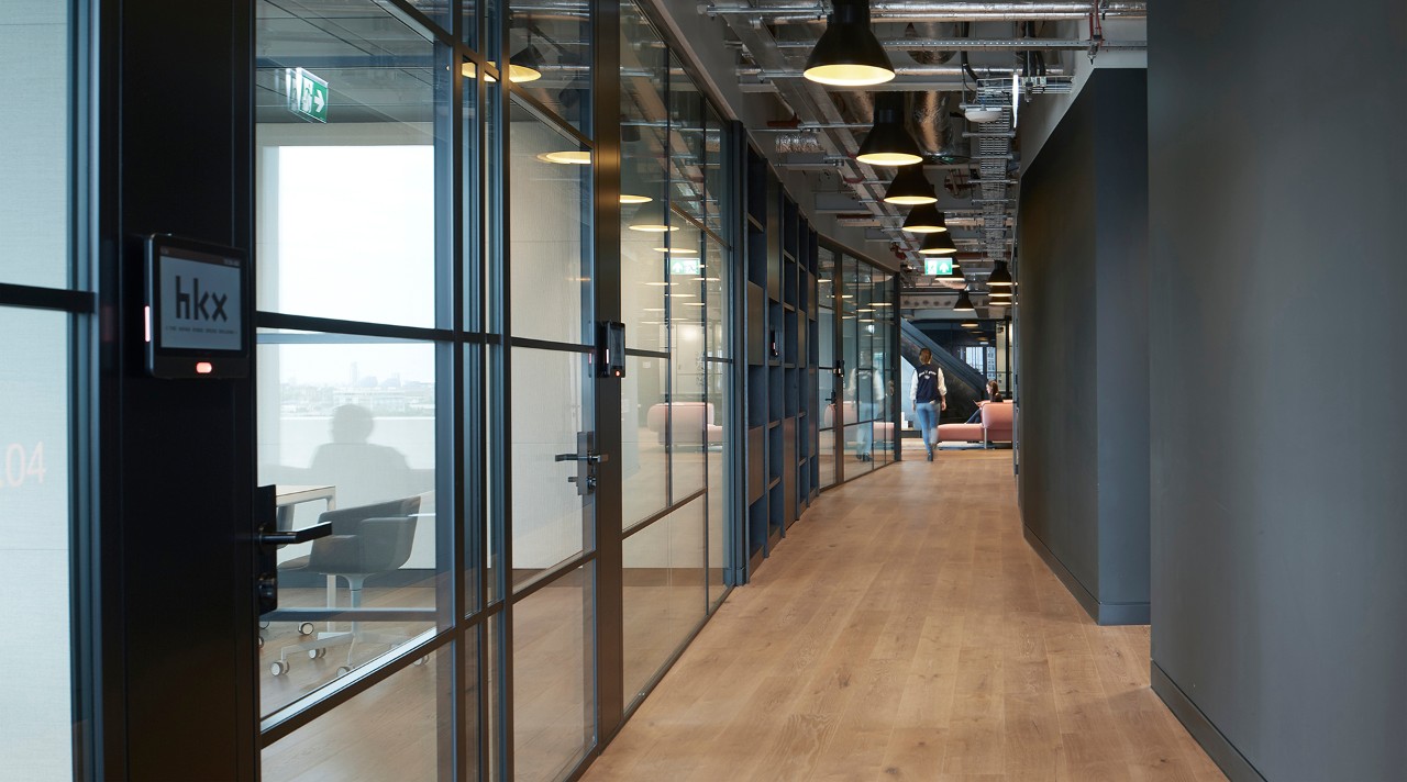 Attiro Freelay Wood13